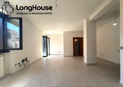 Appartamento in vendita a Guidonia Montece... - foto 1