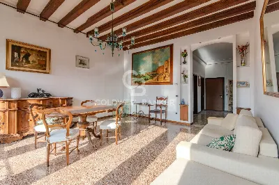 Appartamento in vendita a Venezia, Santi G... - foto 4