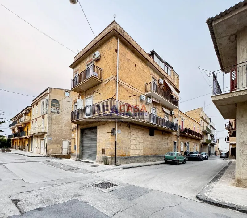 Appartamento in vendita a Riesi - foto 1