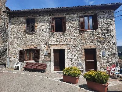 Appartamento a Montecchio