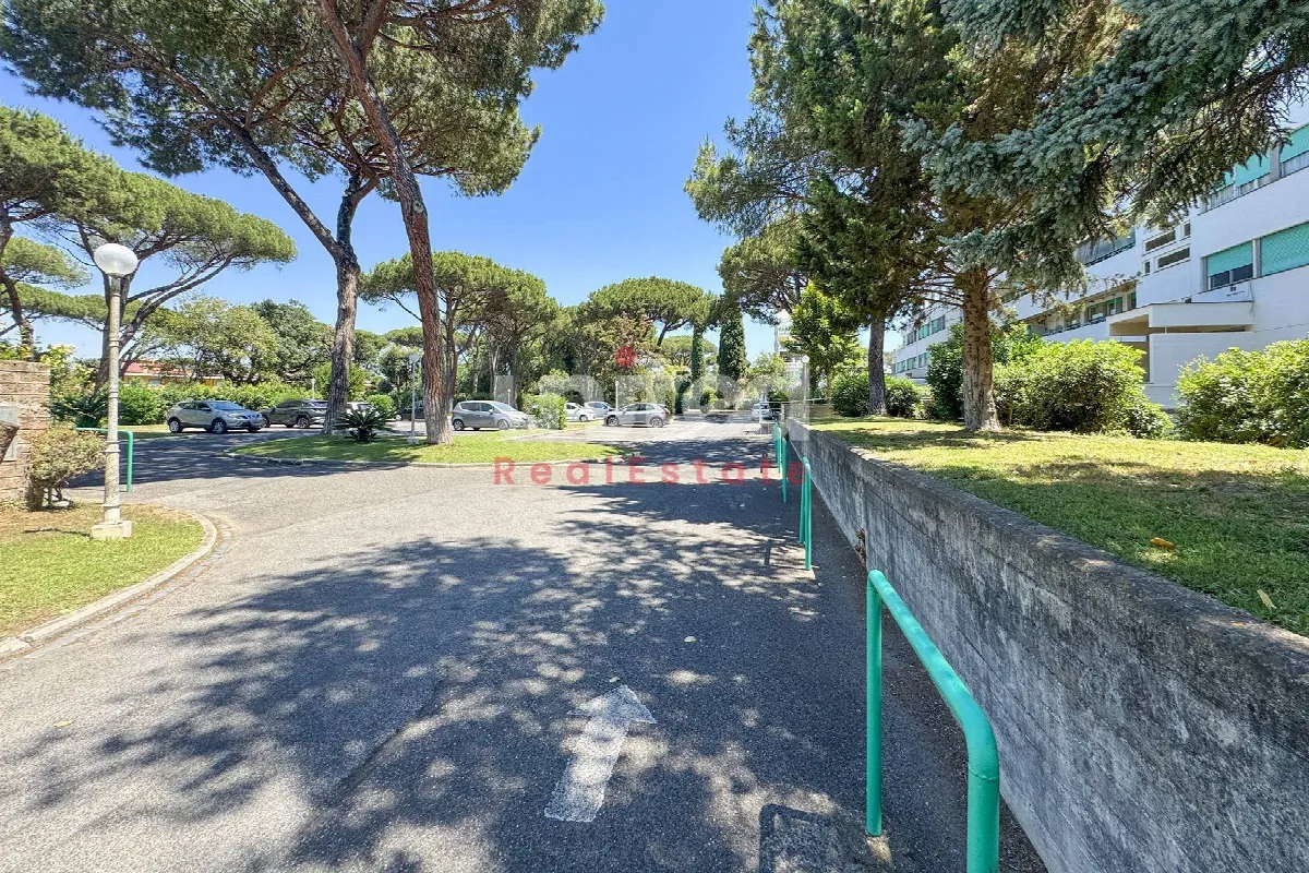 Appartamento in vendita a Roma, Axa, Casal Palocco, Infernetto - foto 4