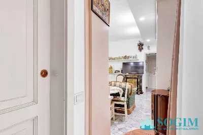 Appartamento in vendita a Como, Centro - foto 2