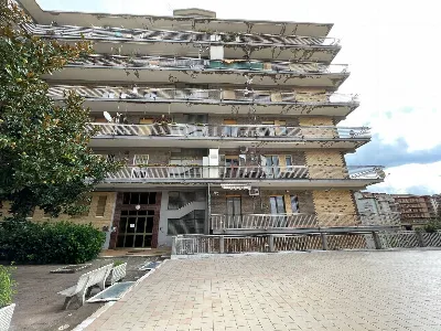 Appartamento in vendita a Avellino, Emanue... - foto 1