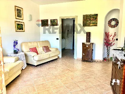 Appartamento in vendita a Massa, Zona indu... - foto 1
