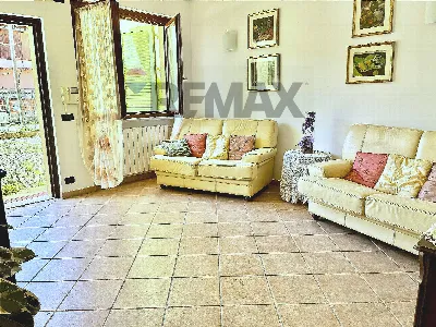 Appartamento in vendita a Massa, Zona indu... - foto 2
