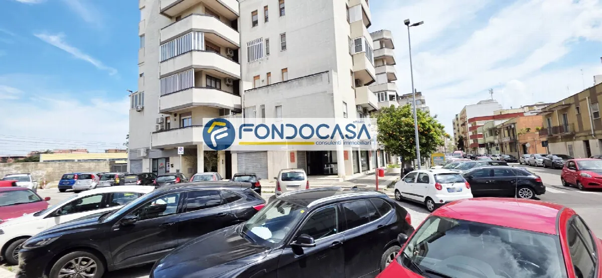 Appartamento in vendita a Brindisi, Centro Storico, Cappuccini, Commenda - foto 2