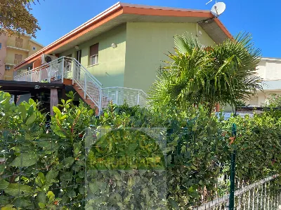 Appartamento in vendita a Montenero di Bis... - foto 2