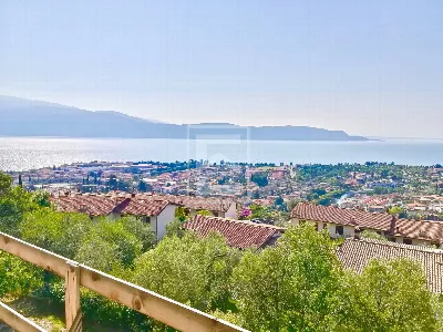 Appartamento in vendita a Toscolano-Madern... - foto 2