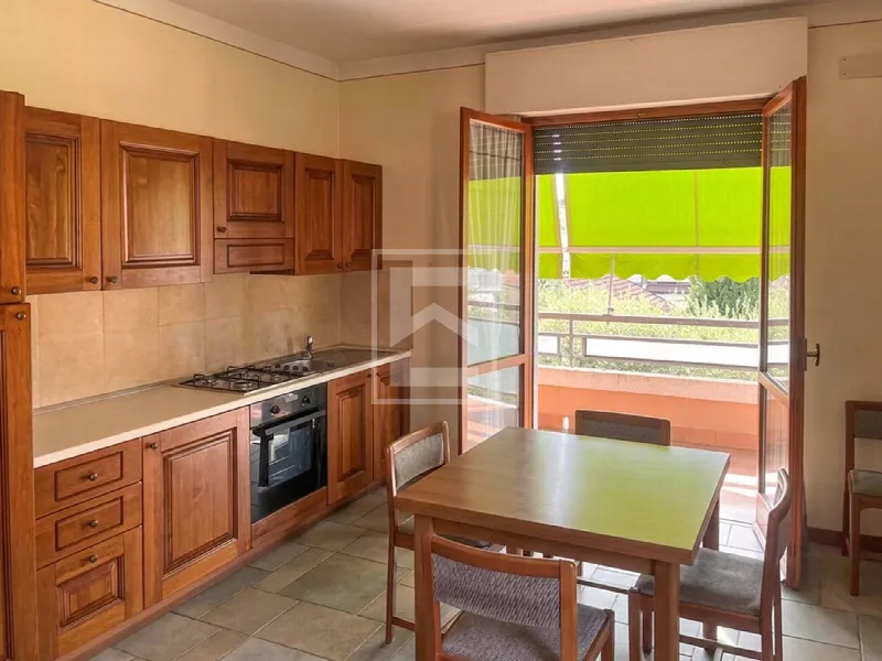 Appartamento in vendita a Desenzano del Garda - foto 1