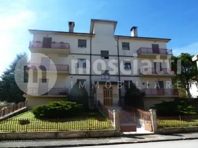 Appartamento in vendita a Esanatoglia - foto 2