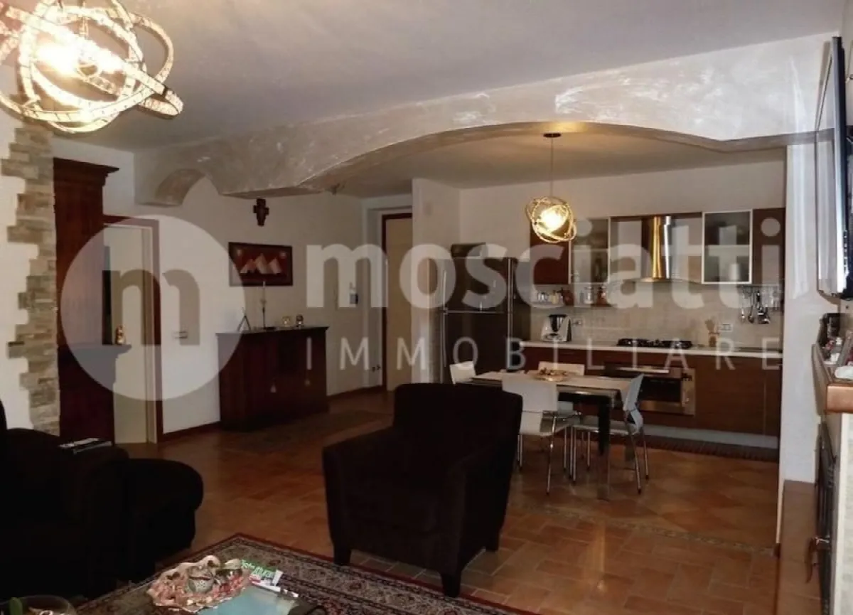 Appartamento in vendita a Esanatoglia - foto 3