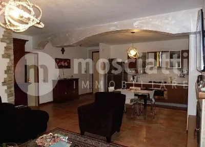 Appartamento in vendita a Esanatoglia - foto 3