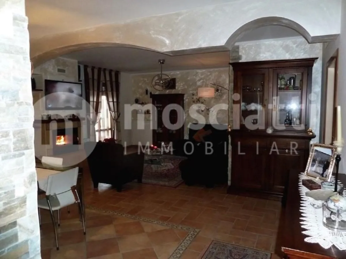 Appartamento in vendita a Esanatoglia - foto 4