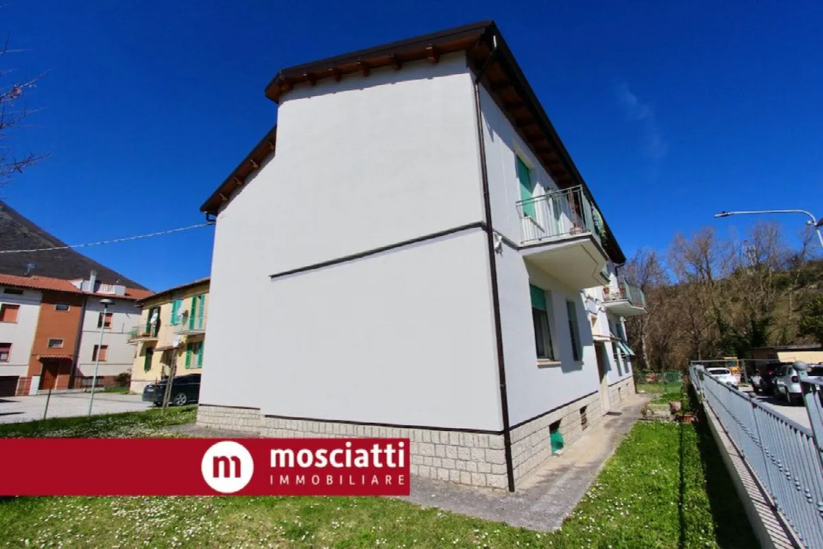 Appartamento in vendita a Esanatoglia - foto 3