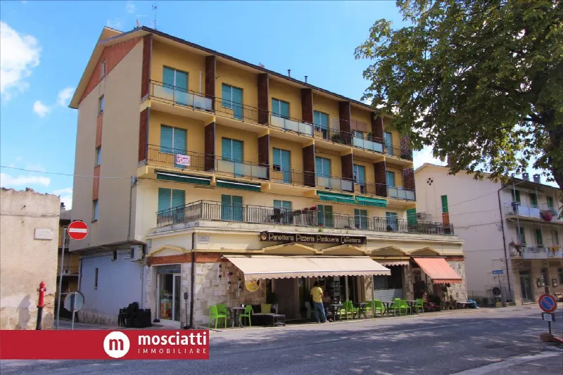Appartamento in vendita a Esanatoglia - foto 1
