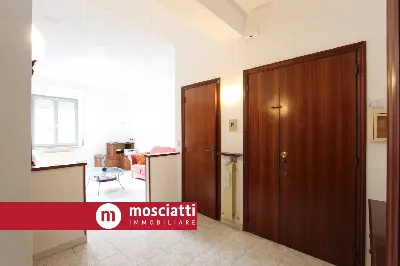 Appartamento in vendita a Esanatoglia - foto 4