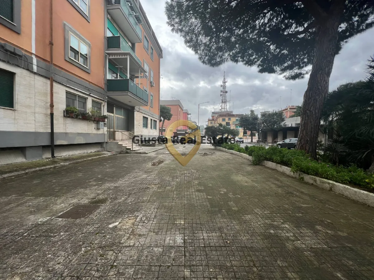 Appartamento in vendita a Brindisi, Centro Storico, Cappuccini, Commenda - foto 2