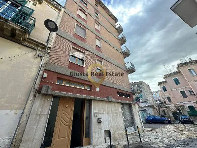 Appartamento in vendita a Brindisi, Centro... - foto 2