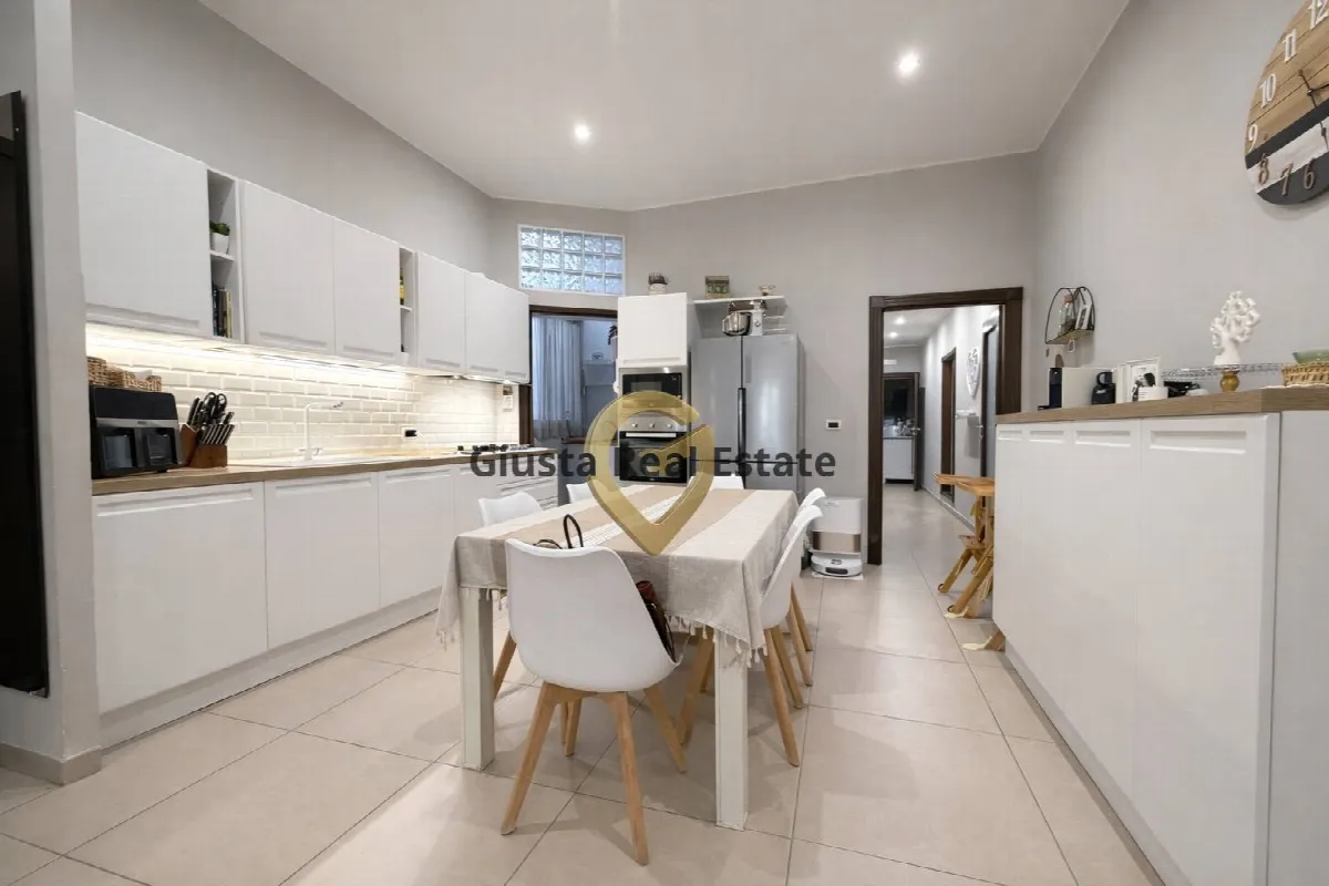 Appartamento in vendita a Brindisi, Centro Storico, Cappuccini, Commenda - foto 5