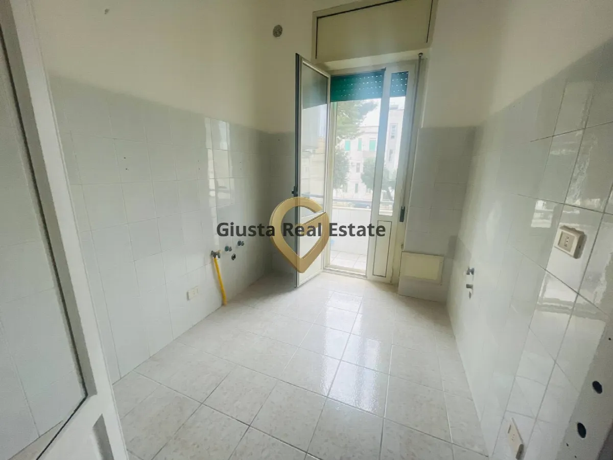 Appartamento in vendita a Brindisi, Centro Storico, Cappuccini, Commenda - foto 5