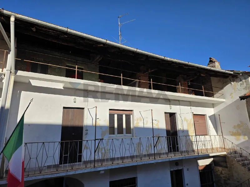 Appartamento in vendita a Varallo Pombia - foto 1