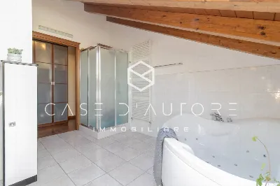 Appartamento in vendita a Varese, Centro, ... - foto 10