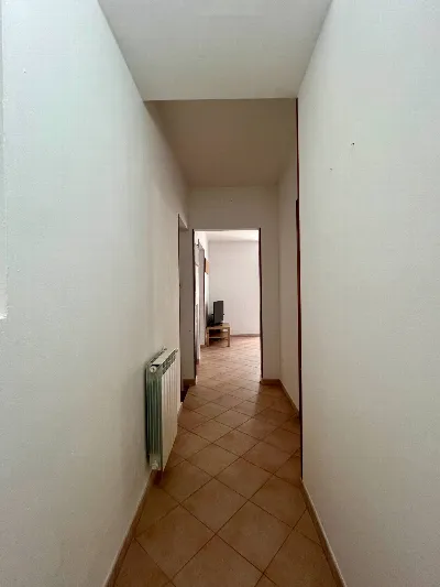 Appartamento in vendita a Cocquio-Trevisag... - foto 4