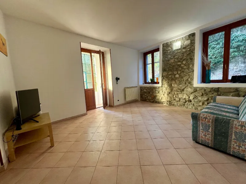 Appartamento in vendita a Cocquio-Trevisago - foto 7