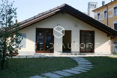 Appartamento in vendita a Varese, Centro, ... - foto 2