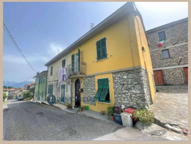 Appartamento in vendita a Tresana - foto 1