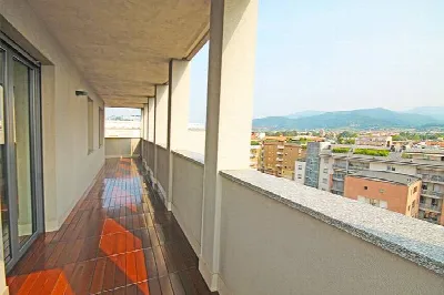 Attico in vendita a Bergamo, Borgo Palazzo... - foto 2