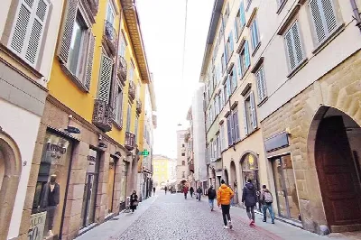 Attico in vendita a Bergamo, Borgo Palazzo... - foto 3