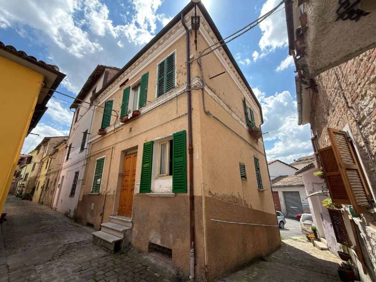 Appartamento in vendita a Fabriano - foto 2