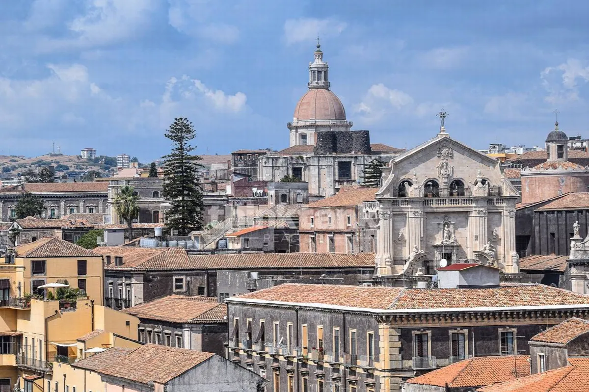 Appartamento in vendita a Catania, Centro Storico, Porto - foto 2