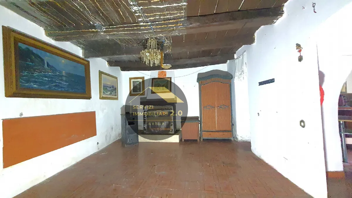 Appartamento in vendita ad Agosta - foto 2