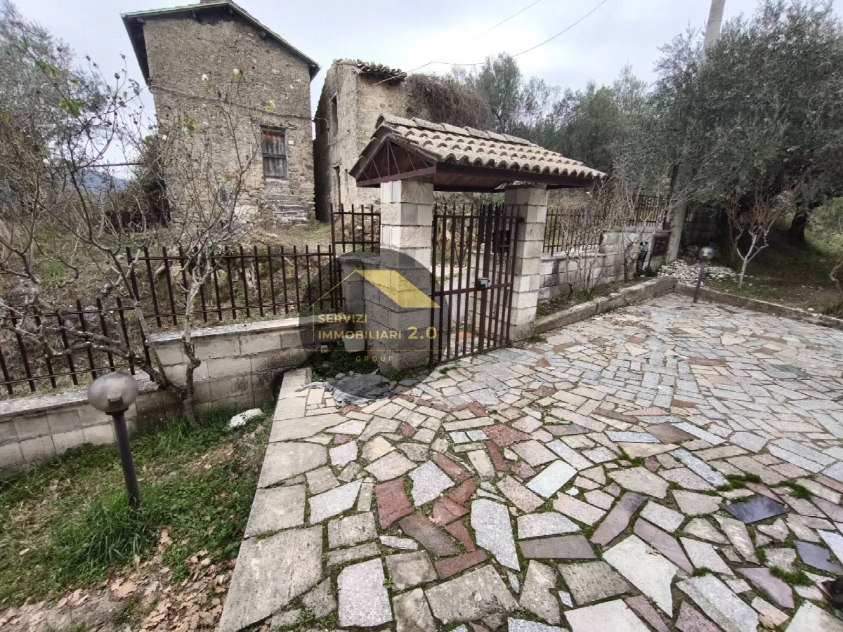 Appartamento in vendita ad Agosta - foto 2