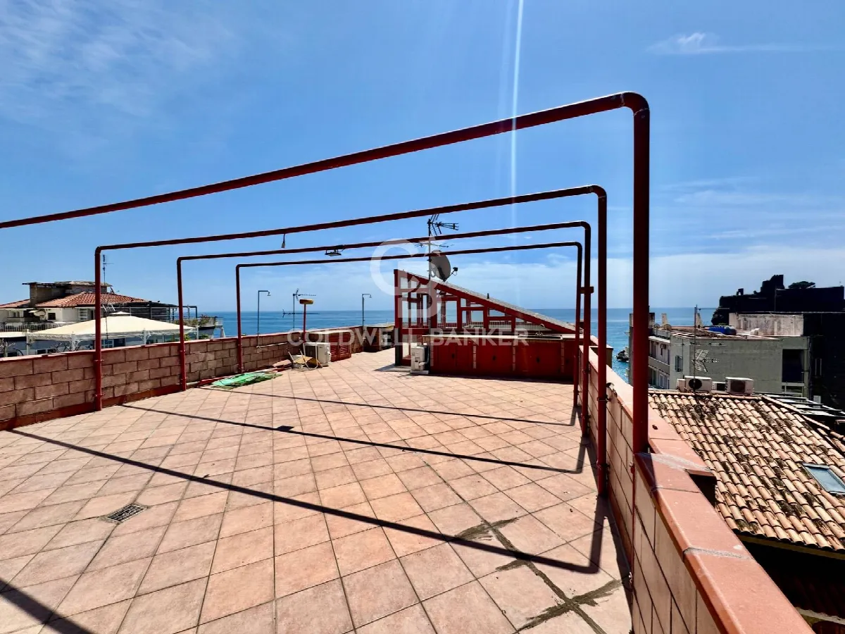Appartamento in vendita ad Aci Castello - foto 3