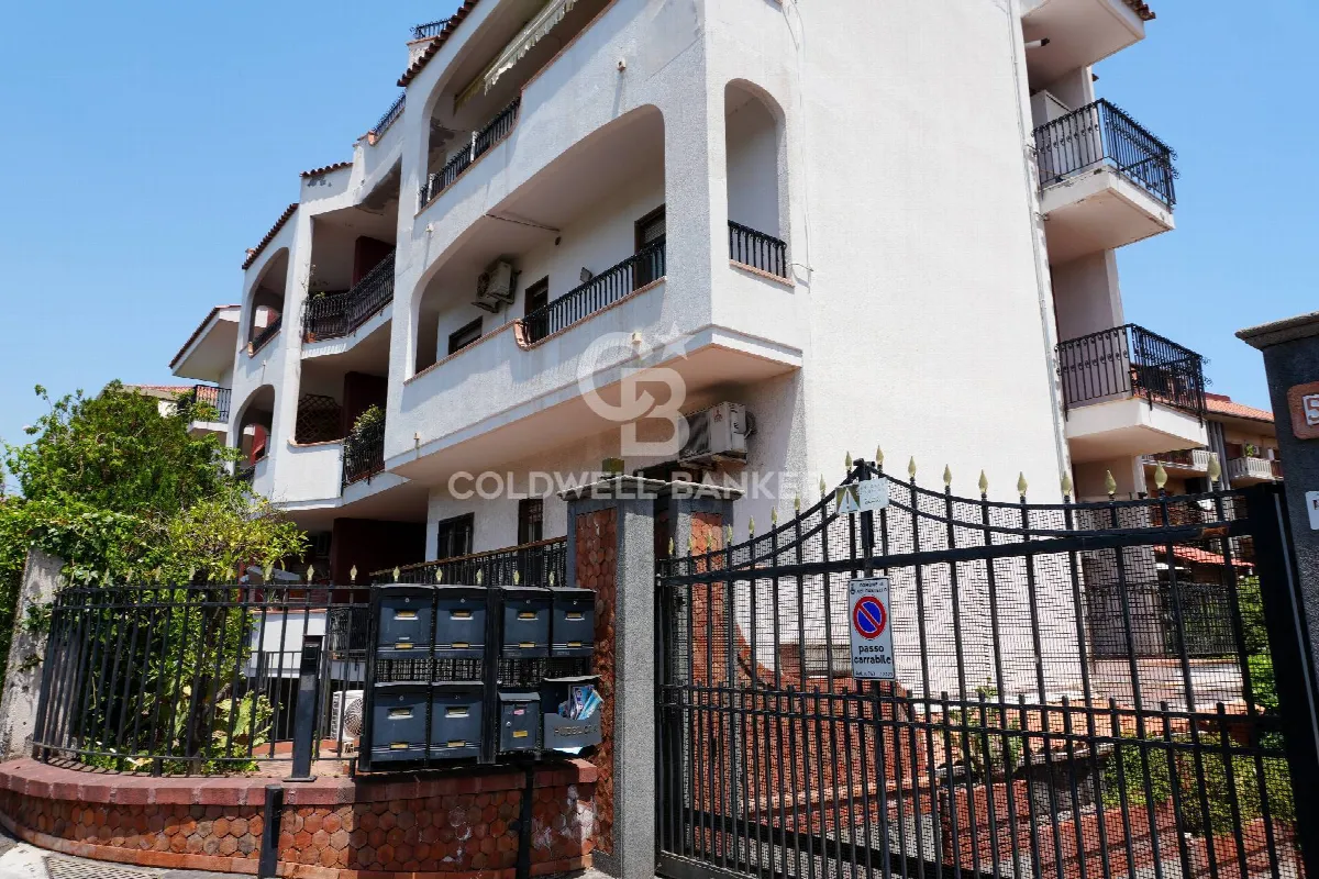 Appartamento in vendita ad Aci Castello - foto 3