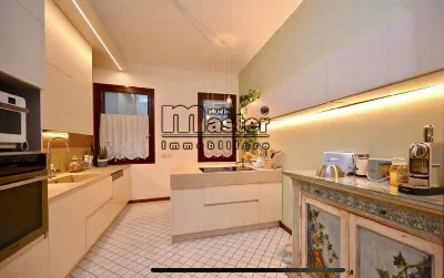 Appartamento in vendita a Treviso, Centro - foto 4