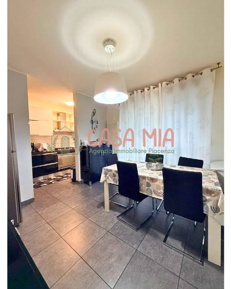 Appartamento in vendita a Piacenza, Farnesiana, Baia Del Re - foto 1