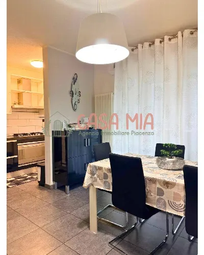 Appartamento in vendita a Piacenza, Farnes... - foto 8