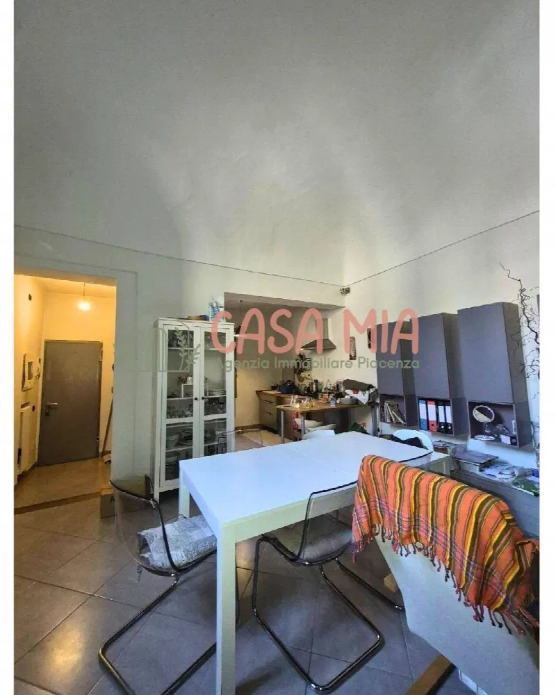 Appartamento in vendita a Piacenza, Centro - foto 1
