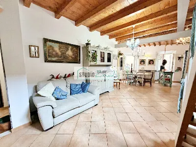 Appartamento in vendita a Seravezza - foto 2