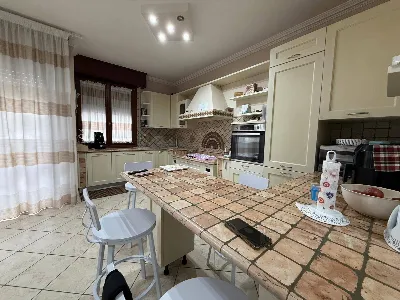 Appartamento in vendita a Castelfranco Emi... - foto 4