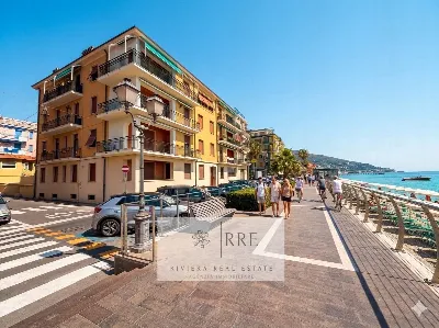 Appartamento in vendita a Alassio - foto 1