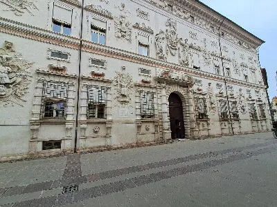 Appartamento in vendita a Ferrara, Centro - foto 2