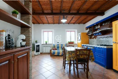 Appartamento in vendita a Viterbo, Bagnaia... - foto 2