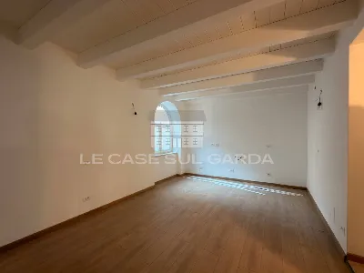 Appartamento in vendita a Toscolano-Madern... - foto 2