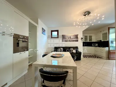 Appartamento in vendita a Toscolano-Madern... - foto 2