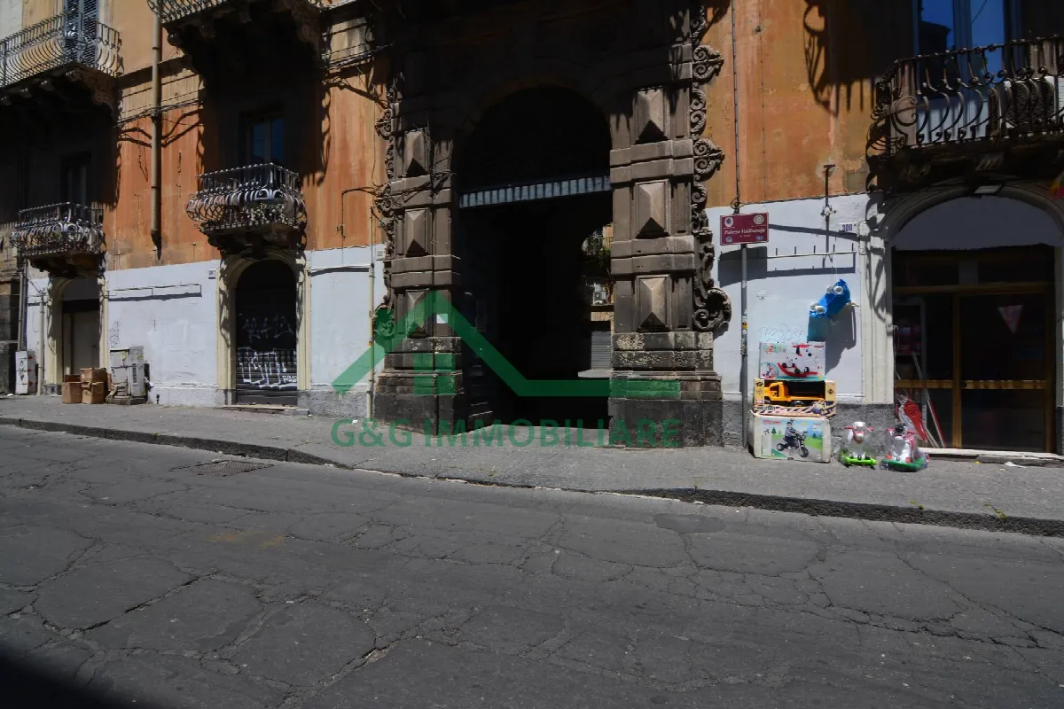 Appartamento in vendita a Catania, Centro Storico, Porto - foto 2